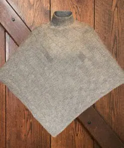 Strikke Kit – Skøn Poncho “Elegante Elna” – Garn og opskrift<BR>(Størrelse XL-3XL)