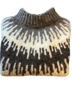 Søster Elise Sweater Strikkeopskrift – Børstet uld fra Hjertegarn