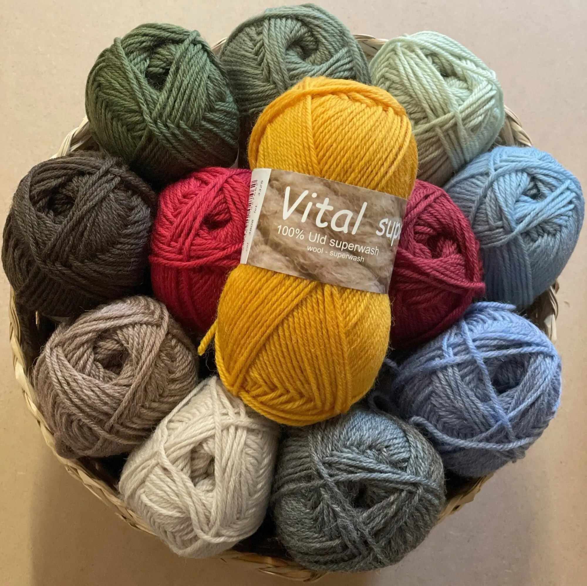 Vital Superwash Uld – 100 % Uld – Hjertegarn | Blødt uldgarn til hverdag og strik
