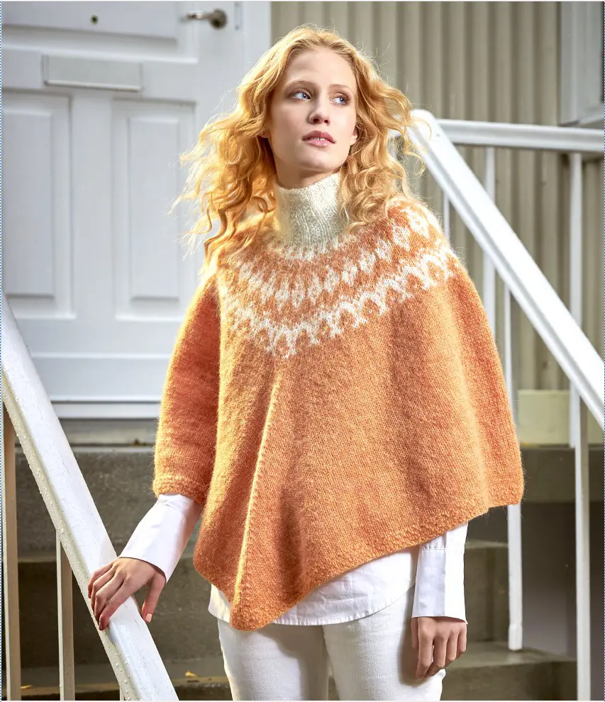 StrikkeKit – Fnug-let Poncho “Sporður” 39-07 – Størrelse M – L