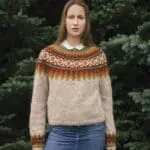 Islandsk Sweater Goa med virkeligt smukt mønster. Strikkes i det lækre Fjallalopi uldgarn. Køb på NemHjem.dk