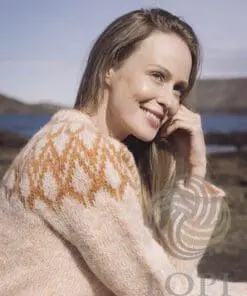 StrikkeKit – Sweater “Mar” 44-06 – Strikkes i Plötulopi og Einband – Størrelse XS-S