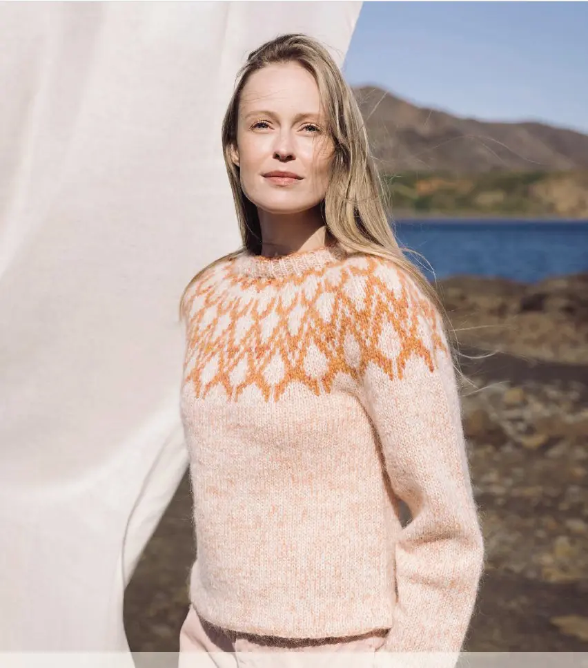 StrikkeKit – Sweater “Mar” 44-06 – Strikkes i Plötulopi og Einband – Størrelse XS-S