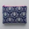 Baldyre Clutch Alba – Komplet broderikit til Clutch med grafisk mønster.