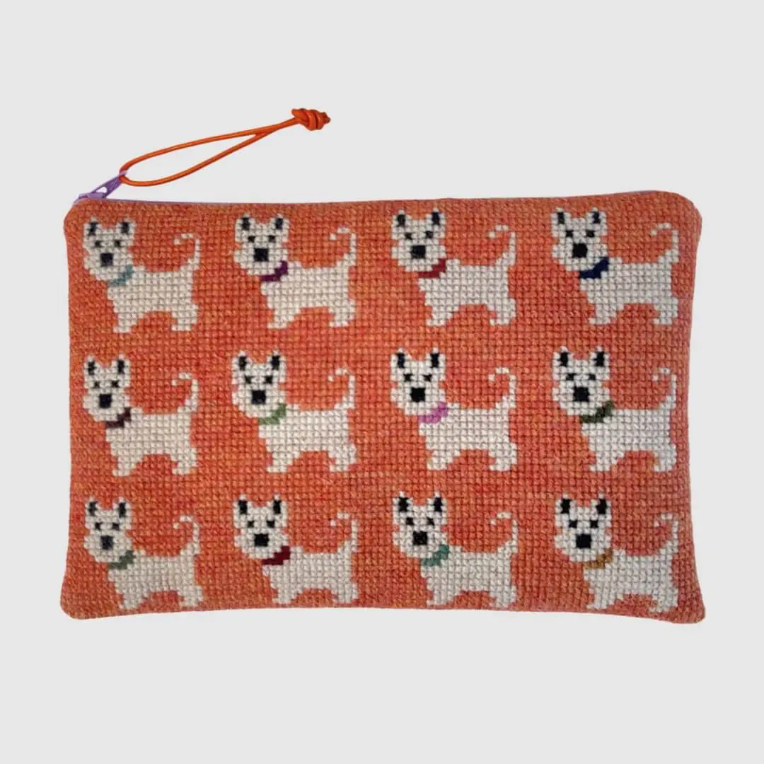 Baldyre Clutch Coco – Komplet broderikit til Clutch med skønt hunde-mønster.