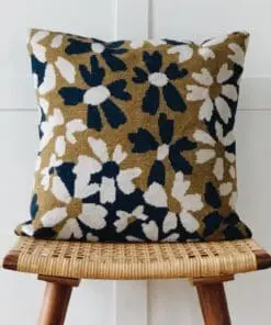 Baldyre Broderikit Pude Clematis – Dansk design 40×40 cm.