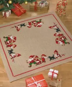 Broderikit Nisser/Sort Hund Juletræstæppe 120×120 cm – Julebroderi