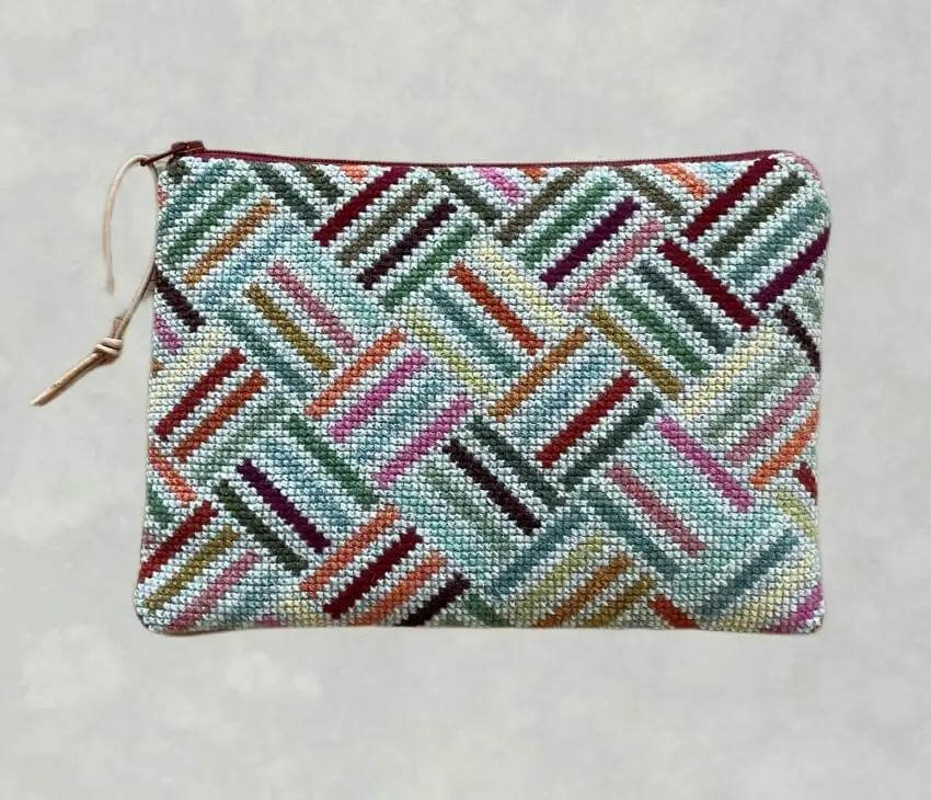 Baldyre Broderikit Clutch “Mimi”. Komplet broderikit til unik Clutch. Dansk Design