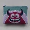 Broderikit Clutch “Fru Tø” fra Baldyre – Sjov DIY clutch med monsterdesign