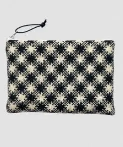 Baldyre Broderikit Clutch Chic – sort/råhvid DIY clutch. Dansk design.