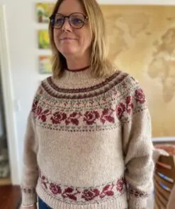 Strikkekit Sweater med rosenbort L/XL | Ístex Léttlopi Garn + Opskrift