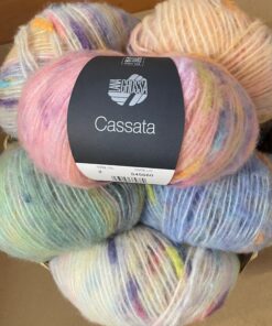 Lana Grossa Cassata garn – 54 % Extra fin merinould, 30 % Polyamid og 16 % Bomuld