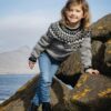 Gratis Strikkeopskrift – Sweater til børn “Riddari” – Strikkes i “Fjallalopi” Islandsk Uldgarn