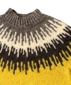 Søster Elise Sweater Strikkeopskrift – Børstet uld fra Hjertegarn