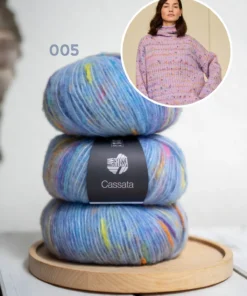 StrikkeKit (Garn + Opskrift) – Skøn strikketrøje med høj hals i Cassata garn Str. 40-46