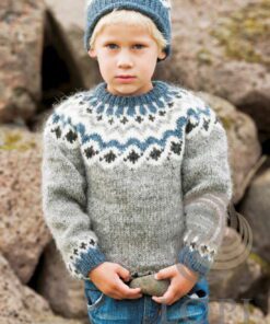 Strikkeopskrift – Islandsk Børnesweater og hue “Kambur” 28-15+16 (“Lettlopi”)