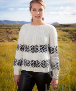 Strikkeopskrift – Islandsk damesweater “Fletta” 31-14 – Lettlopi (Sendes straks)