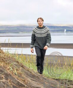 Strikkeopskrift – Islandsk sweater “Alexander” 40-05 – “Lettlopi” (Sendes straks)