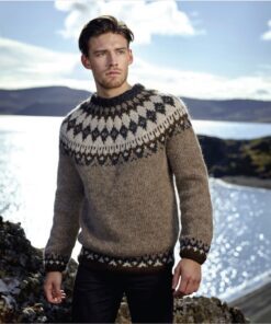 Strikkeopskrift – Islandsk sweater “Kátir karlar” 38-05 – “Plötulopi” (Sendes straks)