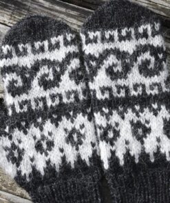 Strikkeopskrift – Vanter i uld “Krókur” strikket i Lettlopi 40-06 (Sendes straks)