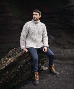 StrikkeKit – Unisex Sweater i halvpatent (Alafosslopi) “Klukk” Str. L