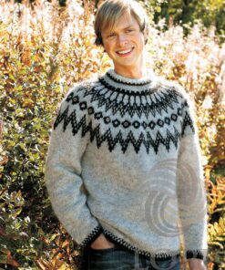 Strikkeopskrift – Unisex Sweater “Hringur” 24-6 – “Lettlopi” (Sendes straks)