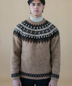 Strikkeopskrift – Unisex Sweater “Kastali Classic” 42-09 – “Lettlopi” (Sendes straks)