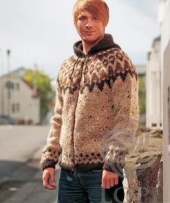 Strikkeopskrift – Cardigan “Frost” 29-10 – Herre og Dame hættetrøje strikket i AlafossLopi. Sendes straks