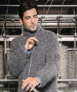 Strikkeopskrift – Sweater “Skrida” 41-16 Varm, tyk men let “Jöklalopi” (Sendes straks)