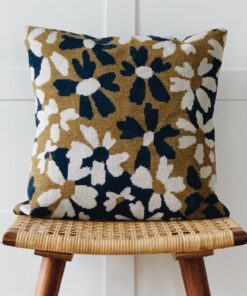 Baldyre Broderikit Pude Clematis – Dansk design 40×40 cm.