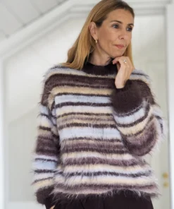 Strikkeopskrift “Fuzzy Mista Sweater” – Blød og smuk sweater. (Tove Lindtein)