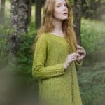 Strikkeopskrift Kjole Gata. Smuk kjole strikket i Einband fra Istex. Køb opskrift og garn på NemHjem.dk