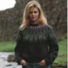 Strikkeopskrift strikkekit-sweater-med-rosenbort-istex-lettlopi 16-14 til islandsk damesweater med grafisk bærestykke i Léttlopi